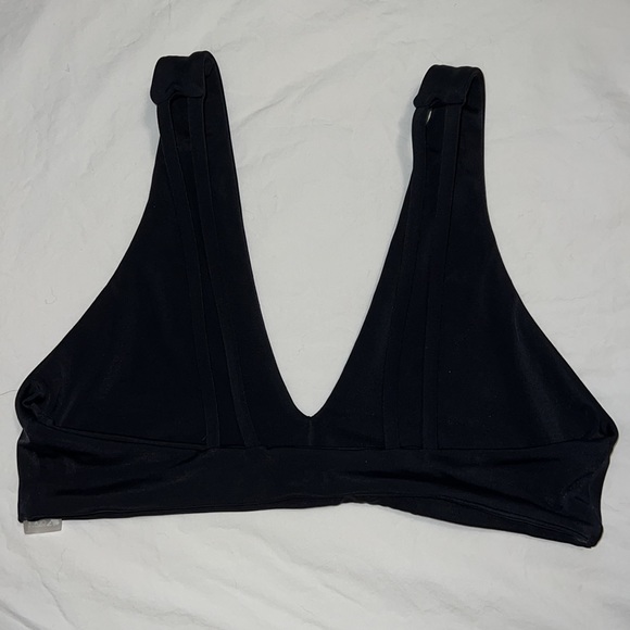 Ola Feroz higuerote top in black - Picture 2 of 4